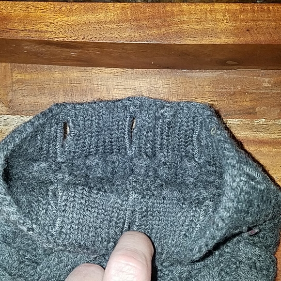 💰 UGG Cable Knit Sleeves - Picture 2 of 5